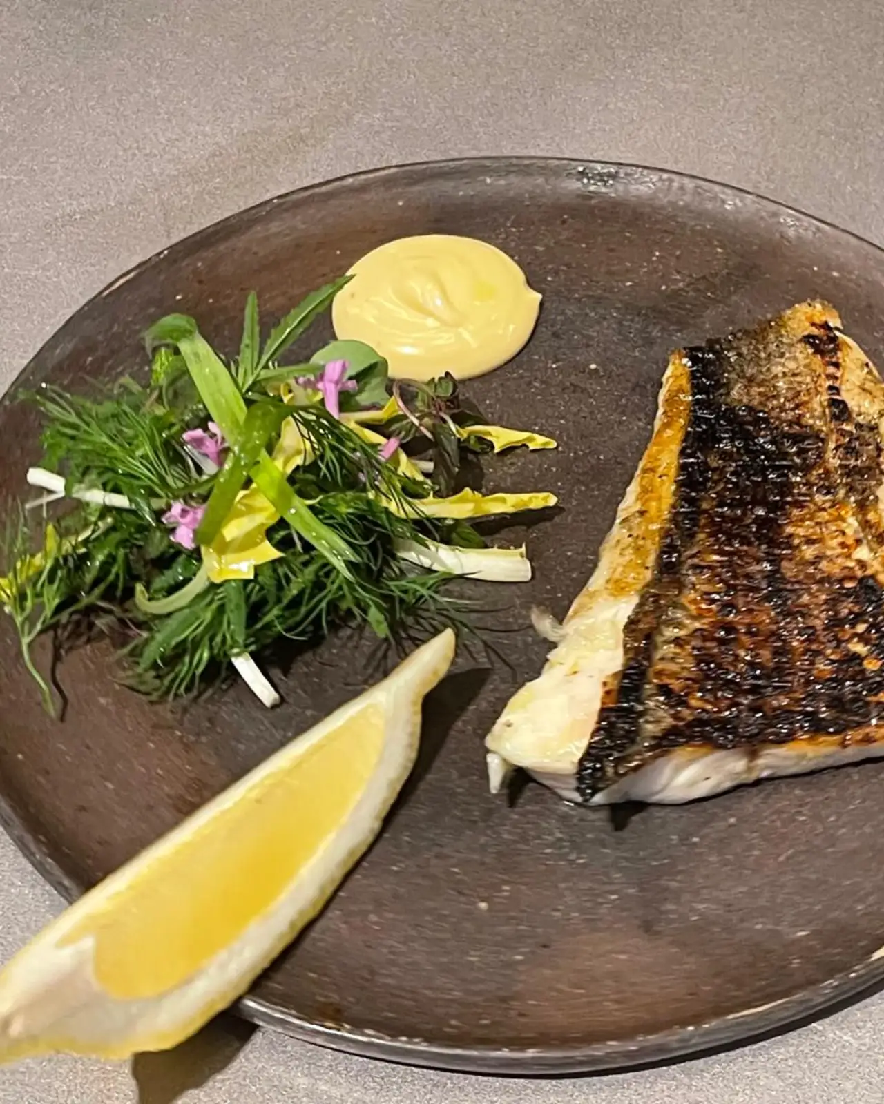 Charcoal vs Gas vs Wood: What Actually Changes on the Plate